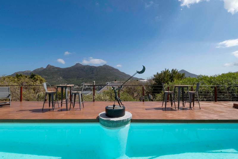 3 Bedroom Property for Sale in Hillcrest Western Cape